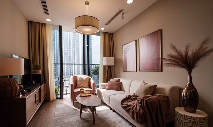 Căn hộ màu hồng mang nét hoài niệm của Mid-century Modern