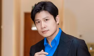 Nhạc sĩ Nguyễn Văn Chung, ca sĩ Duyên Quỳnh tiếp lửa Chủ Nhật Đỏ tại TPHCM
