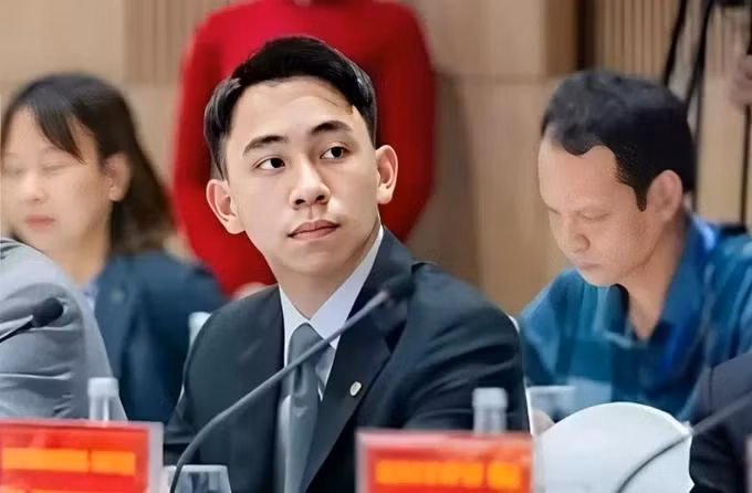 con-trai-pham-nhat-vuong.jpg