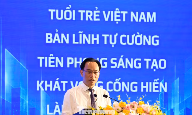Bộ trưởng GD&ĐT nói gì về việc sử dụng AI trong dạy và học?