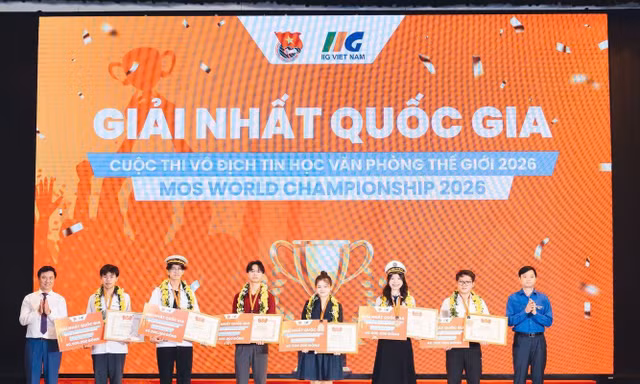 6 người Việt trẻ sắp sang Mỹ dự Chung kết Vô địch Tin học Văn phòng thế giới 