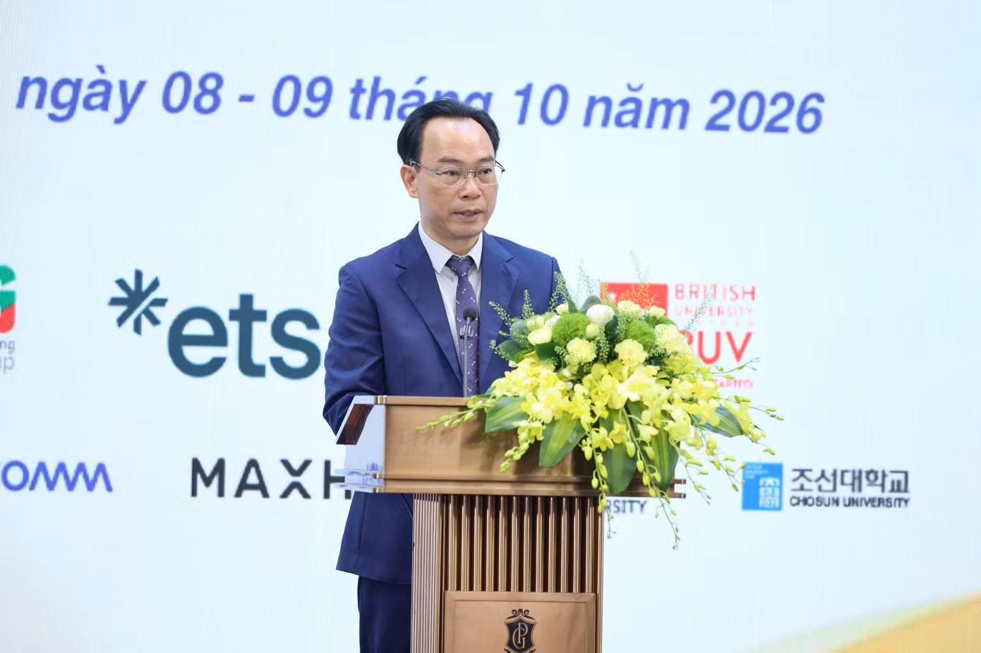 Bộ trưởng Bộ Giáo dục và Đào tạo Hoàng Minh Sơn phát biểu tại lễ khai mạc IECEE 2026.