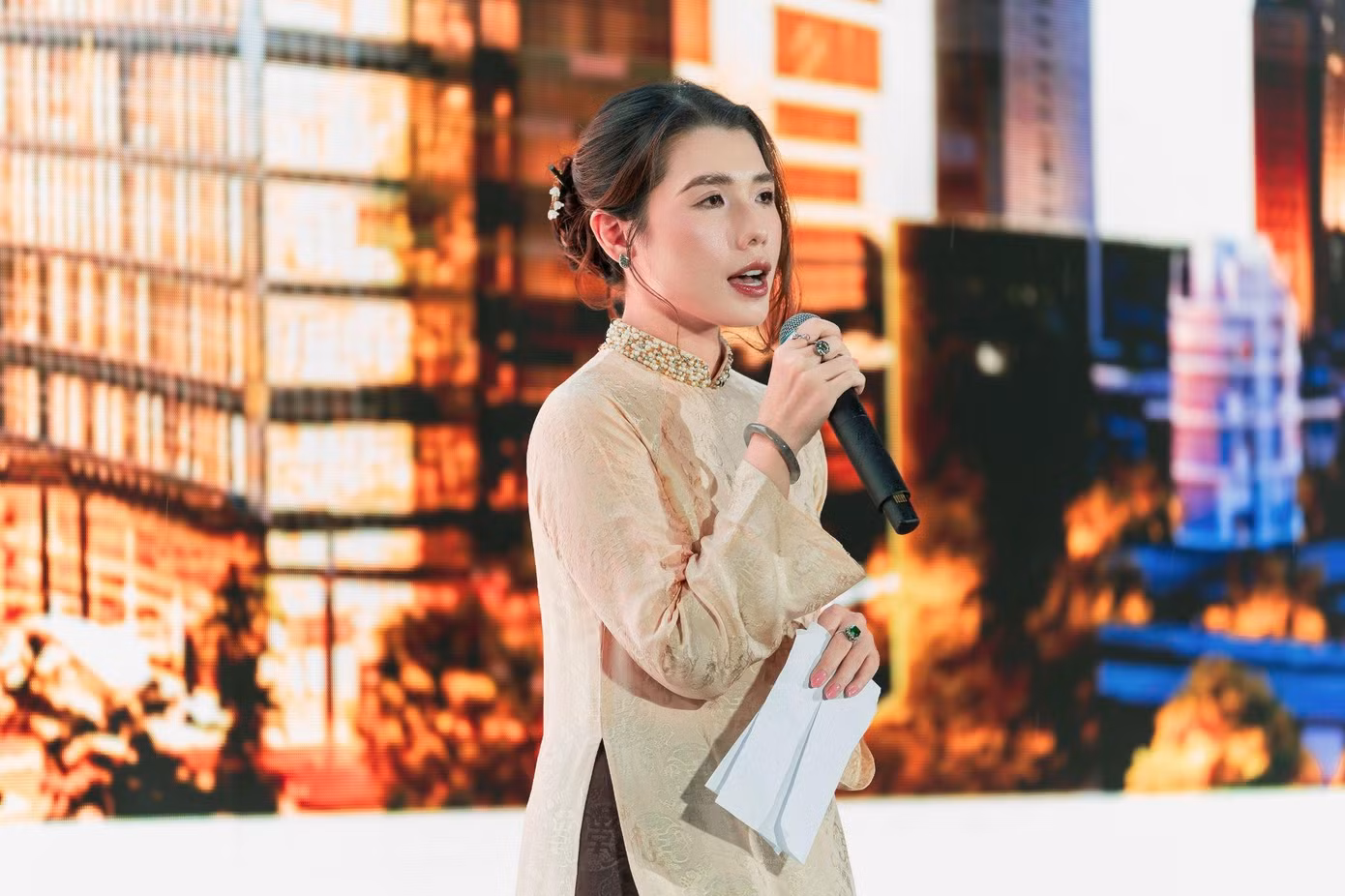Bà Thi Anh Đào, Giám đốc Khối Marketing Masterise Group, chia sẻ về ý nghĩa của chương trình.
