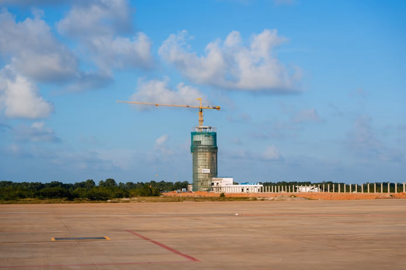 Cảng hàng không Quảng Trị thực hiện chuyến bay kỹ thuật đầu tiên kiểm tra an toàn tĩnh không ảnh 3
