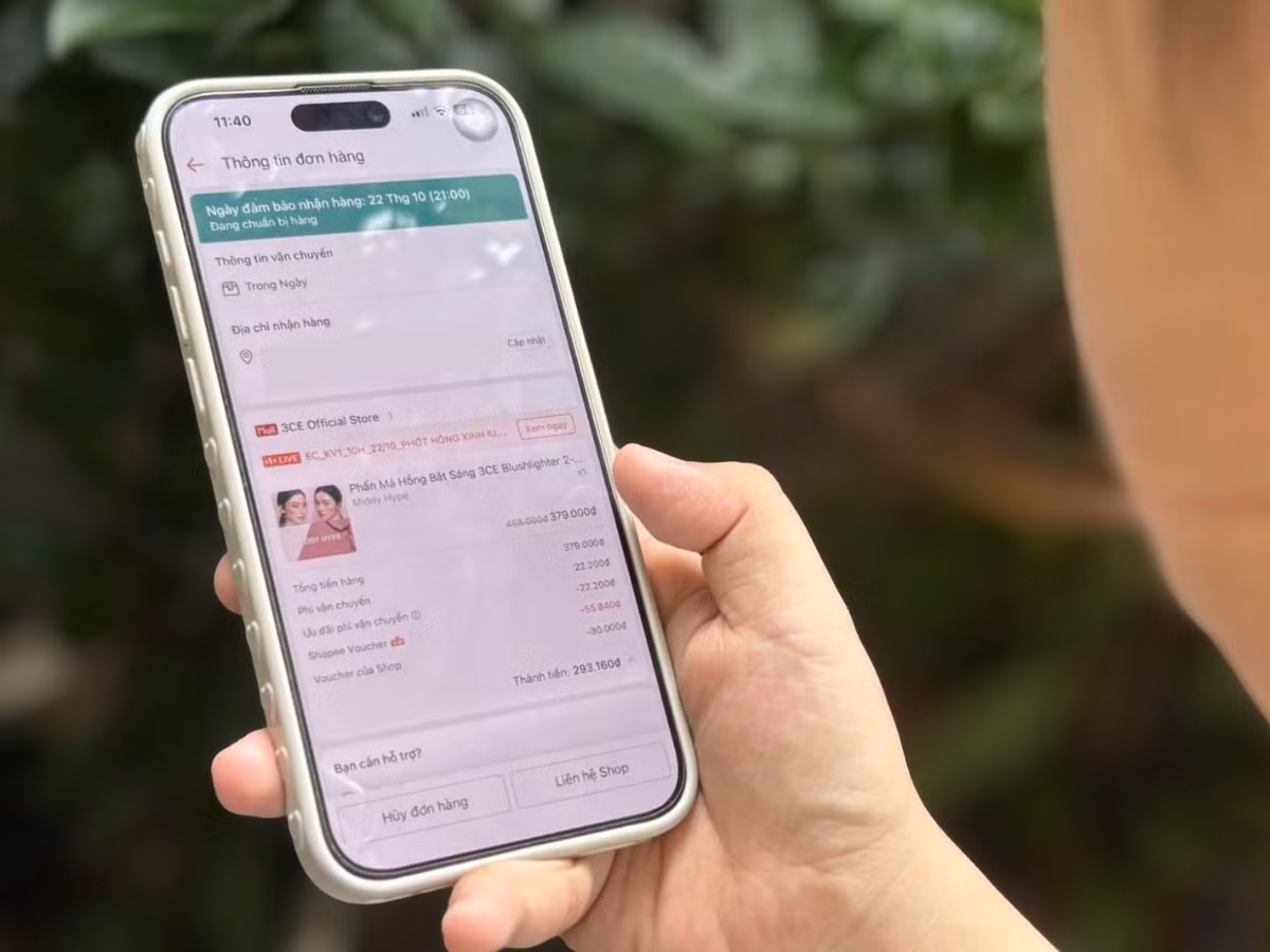 Người dùng cần thanh toán đúng số tiền thông qua các phương thức giao dịch hiển thị trên ứng dụng mua sắm chính thức.