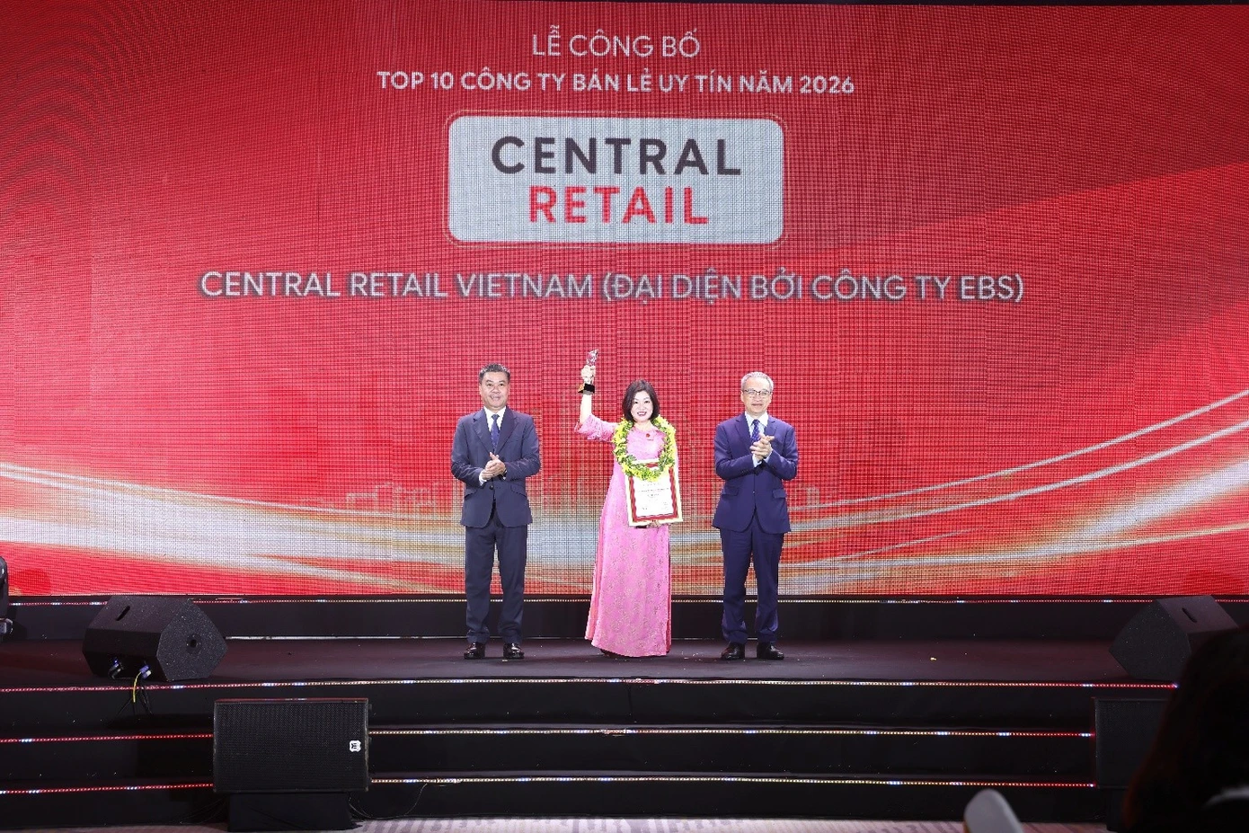 Central Retail Việt Nam tự hào giữ vị trí số 1 trong Top 10 Công ty uy tín ngành Bán lẻ sáu năm liên tiếp