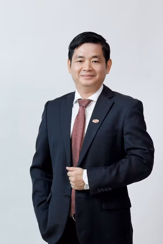 Ông Lâm Quốc Thanh, Phó Bí thư Đảng ủy, Thành viên Hội đồng Thành viên, Tổng Giám đốc SATRA