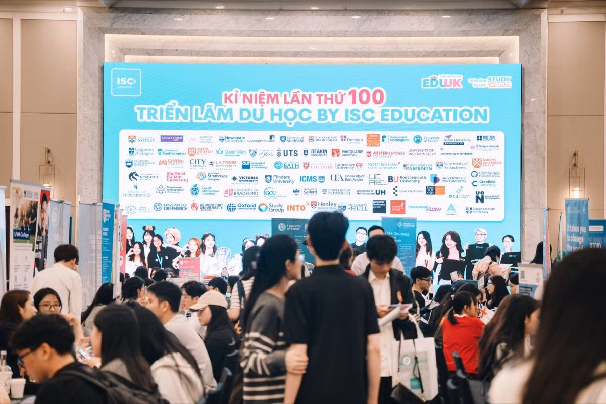 Các trường đại học Anh và Úc tại triển lãm du học EDUUK x Study World. Ảnh: ISC Education