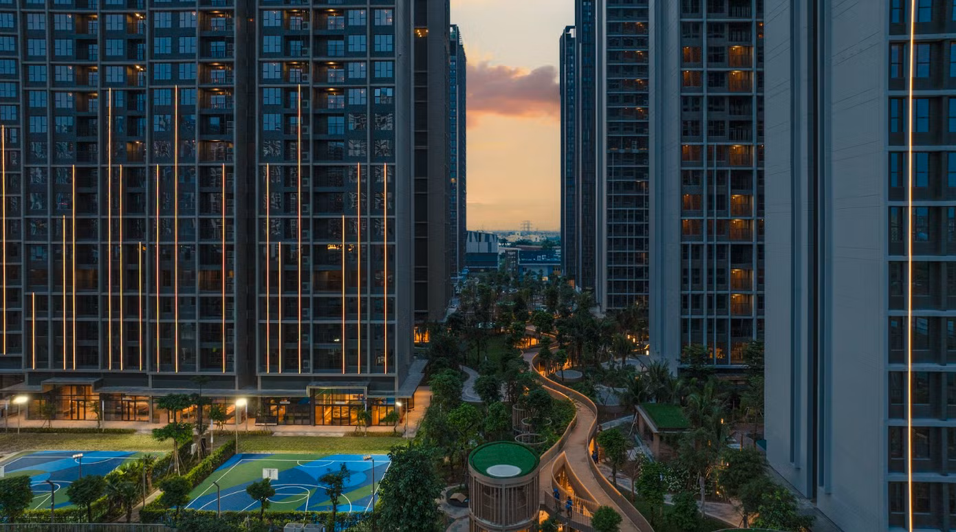 Đường dạo trên không tựa nhịp cầu nối, đưa cư dân chạm ngõ hệ thống cảnh quan và tiện ích độc bản, mang đến trải nghiệm sống giao hòa cùng thiên nhiên mỗi ngày