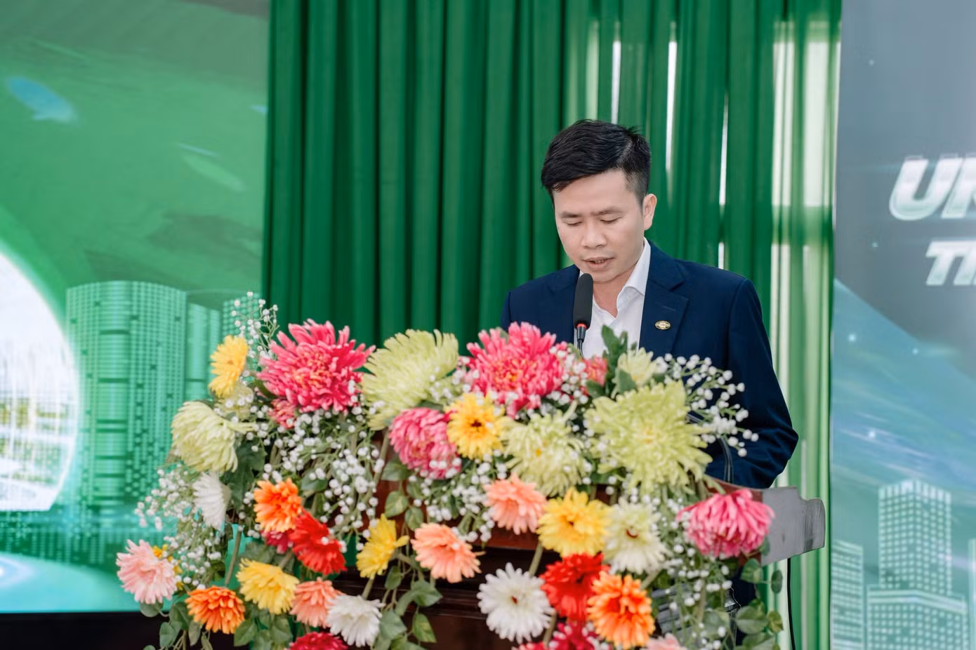 Ông Lê Văn Thu - Giám đốc Kinh doanh Tiền Phong Nam chia sẻ về định hướng kết nối doanh nghiệp, nhà trường và tăng cường trải nghiệm thực tế cho sinh viên.