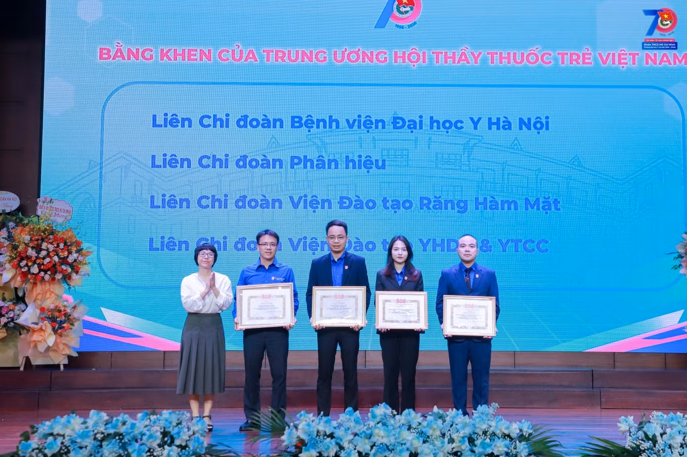 anh-8118.jpg