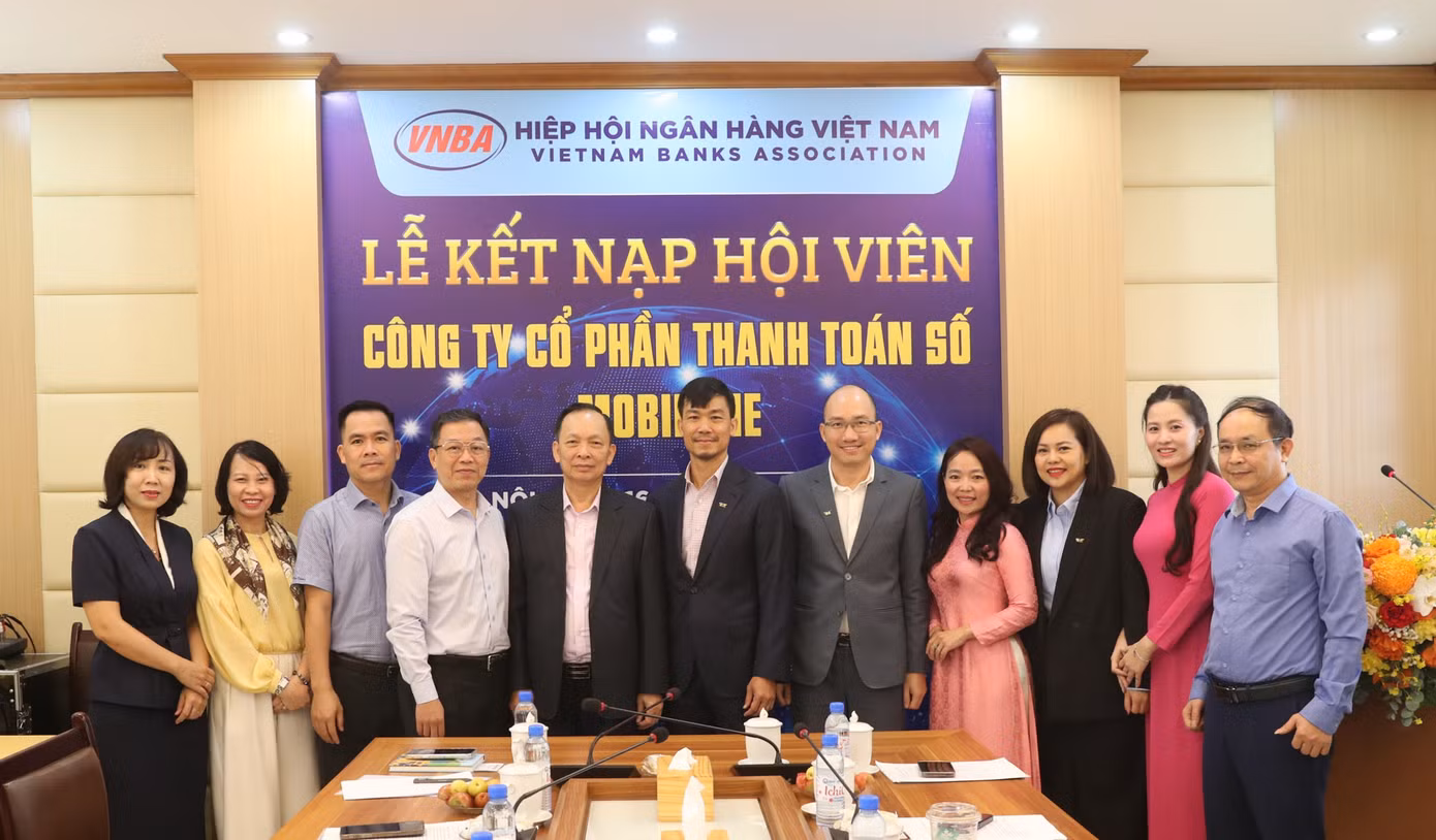 dai-dien-vnba-va-mdp-chup-anh-luu-niem.jpg