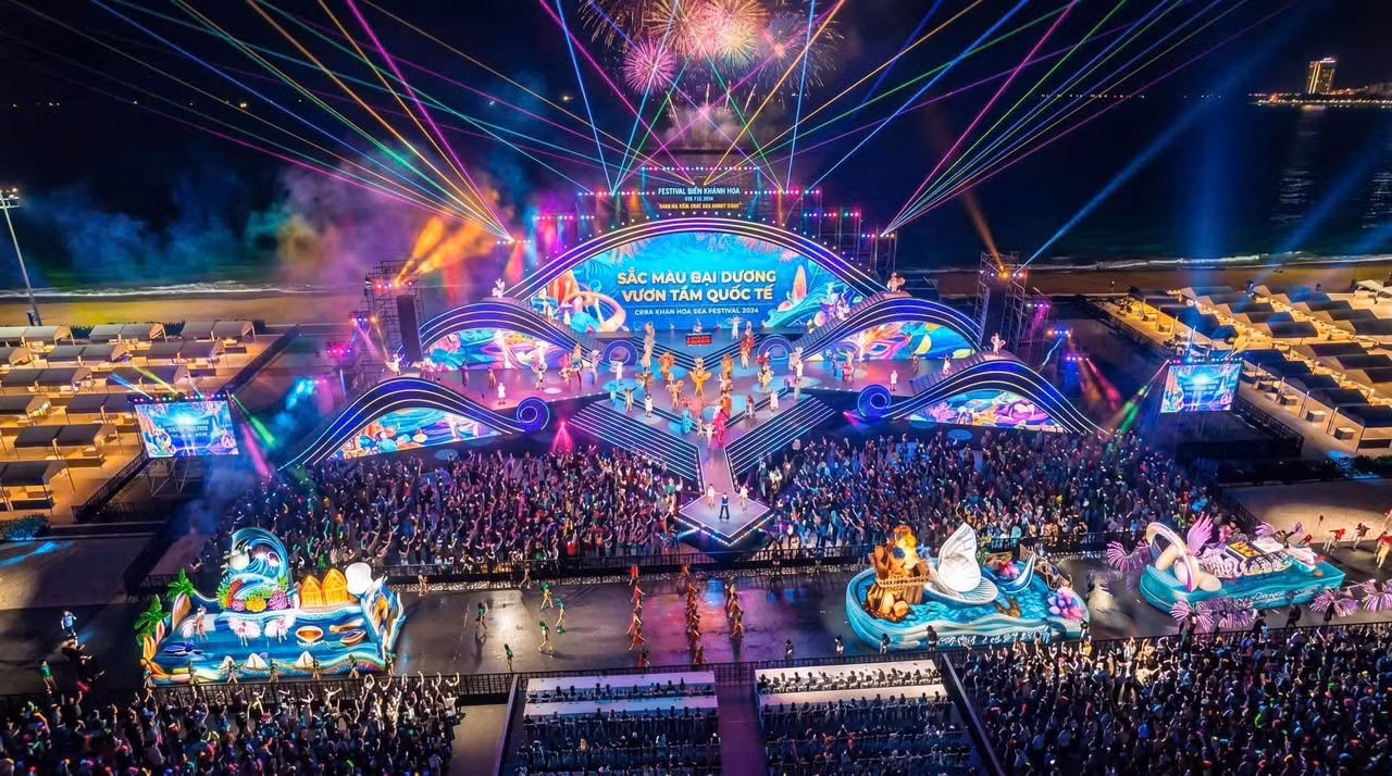 san-khau-festival-bien-khanh-hoa-2026-ruc-ro-trong-khong-khi-le-hoi-soi-dong.jpg
