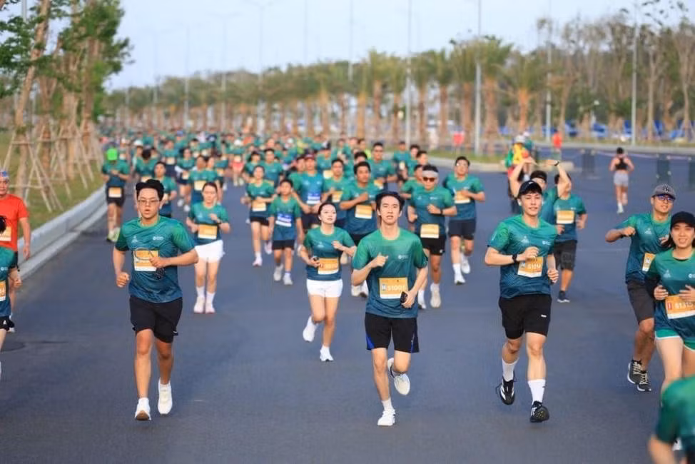 Chạy giữa thiên nhiên tại không gian kề rừng kế biển là trải nghiệm mà bất cứ runner nào cũng muốn trải qua. (Hình ảnh giải chạy tại Vinhomes Green Paradise, tháng 5/2026)