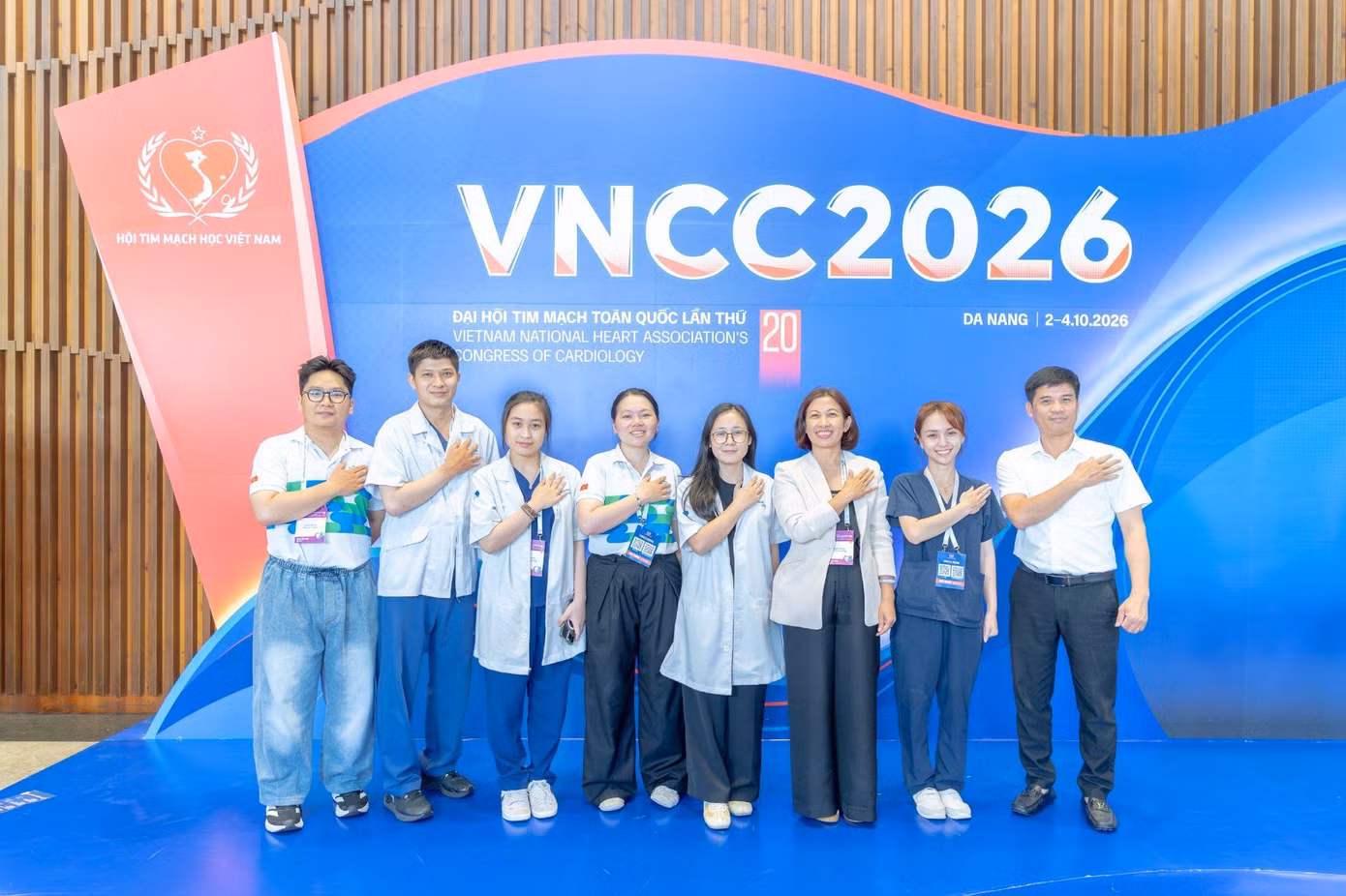 Đội ngũ dược sĩ và đại diện Pharmacity tham gia kết nối cùng các bác sĩ, chuyên gia đầu ngành trong lĩnh vực tim mạch tại Đại hội. Ảnh: Pharmacity