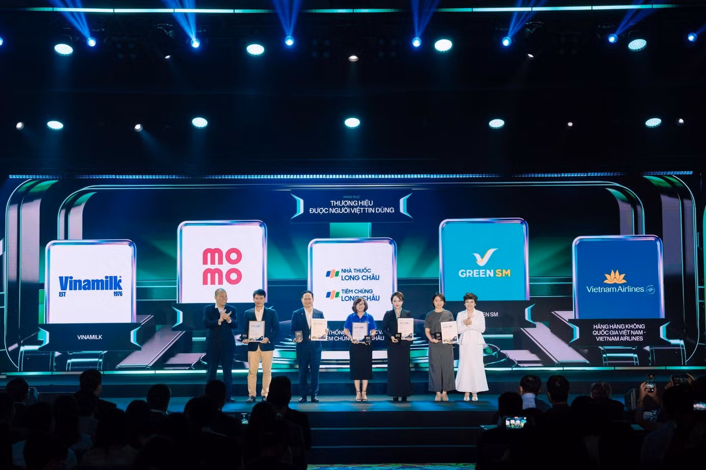 Long Châu kết hợp mạng lưới, chuyên môn dược sĩ, dịch vụ chăm sóc sức khỏe và công nghệ để mở rộng vai trò "điểm tựa" sức khỏe trong đời sống người Việt