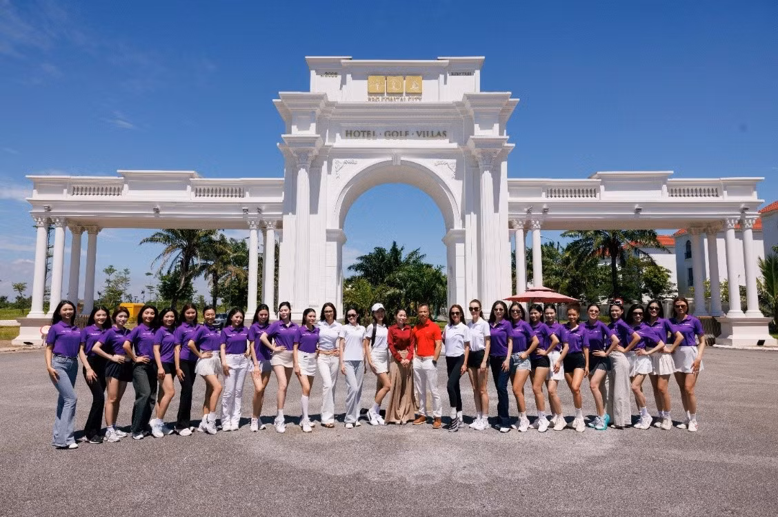 Ngôi nhà chung Ruby Tree Golf Villas ấm áp giữa lịch trình thi đấu căng thẳng.