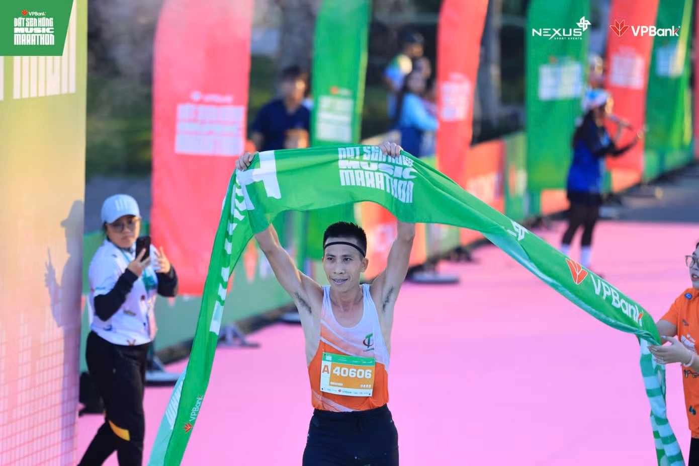 Đồng Tháp bùng nổ trong ngày tranh tài của hàng chục nghìn runner tại VPBank Đất Sen Hồng Music Marathon 2026 ảnh 3