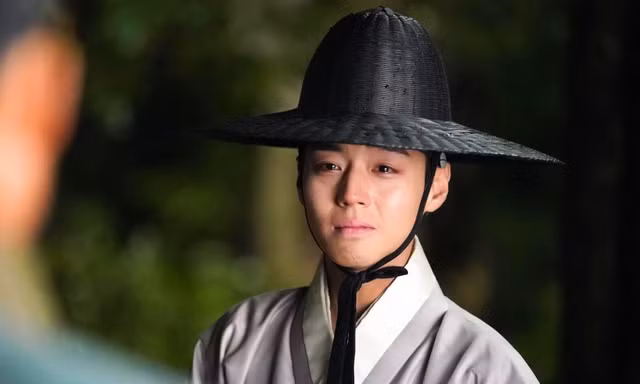 Park Ji Hoon gây ấn tượng với diễn xuất giàu cảm xúc.
