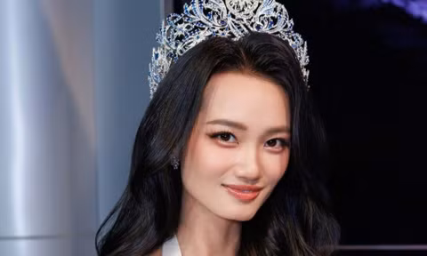 Vừa đăng quang 10 ngày, Hoa hậu Quỳnh Anh đã phải xin lỗi