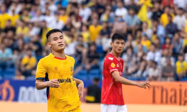 Thanh Hóa đánh rơi chiến thắng trên sân nhà