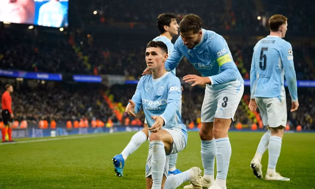 Foden trở lại bằng hat-trick, Man City vùi dập AEK Athens