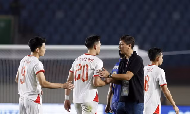 Thua Thái Lan, đội tuyển Việt Nam có văng khỏi Top 100 FIFA?