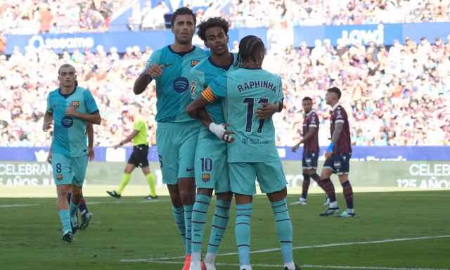 Yamal tỏa sáng, Barca thắng nghẹt thở Levante