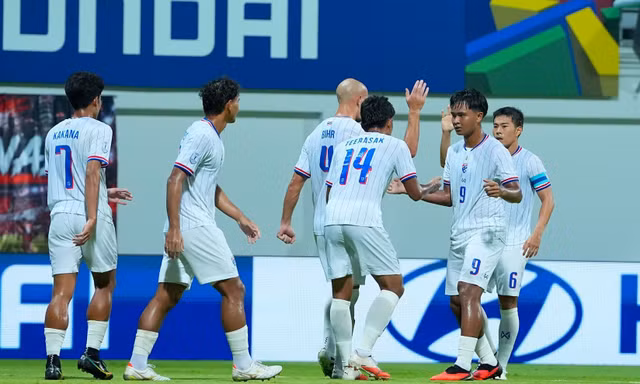 Trực tiếp bán kết ASEAN Cup Singapore vs Thái Lan 0-2 (H2): Thái Lan dẫn trước, Singapore gặp khó
