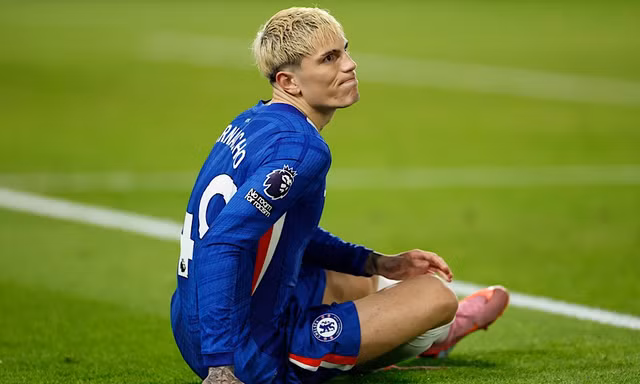 Thua MU trên sân nhà, HLV Chelsea than trách học trò bản lĩnh kém