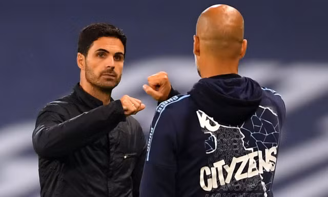 Pep Guardiola chúc mừng Arsenal sau khi chính thức thất bại ở cuộc đua vô địch