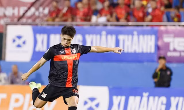 Trực tiếp Ninh Bình FC 0-0 Công an TPHCM (Hiệp 1): Chủ nhà dồn ép nhưng chưa thể tạo nên cơ hội