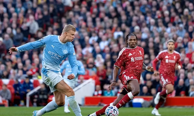 Man City hủy diệt Liverpool trong ngày Haaland 'nổ súng'