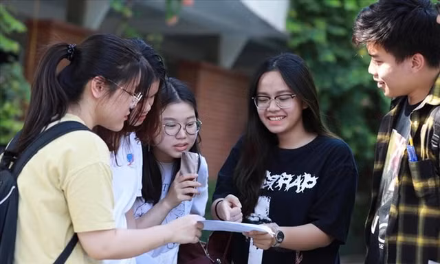 Việc bỏ chứng chỉ IELTS cũng làm cho khả năng xét tuyển được công bằng hơn cho các thí sinh ở vùng sâu vùng xa. Ảnh: minh họa