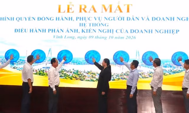 Vĩnh Long ra mắt mô hình “Chính quyền đồng hành, phục vụ người dân và doanh nghiệp”. Ảnh: Ngọc Hân