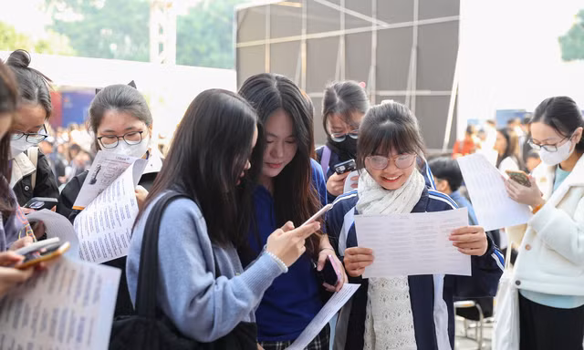 ĐH Quốc gia Hà Nội tuyển bổ sung 680 chỉ tiêu đại học chính quy năm 2026