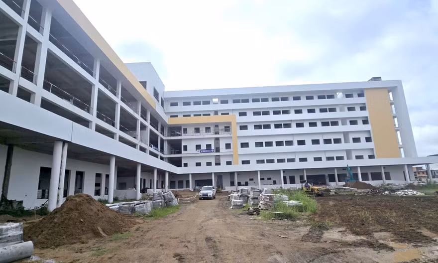 Bí thư Cần Thơ ấn định mốc vận hành Bệnh viện Ung bướu