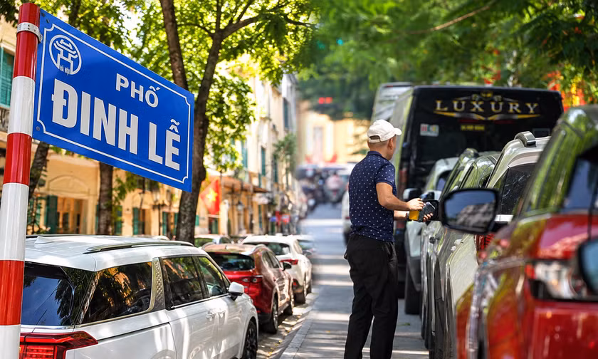 Hà Nội tăng phí gửi ôtô, người dân tính toán ra sao?