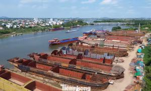 ‘Đại công trường’ đóng tàu vẫn hoạt động sau chỉ đạo xử lý của UBND tỉnh Ninh Bình