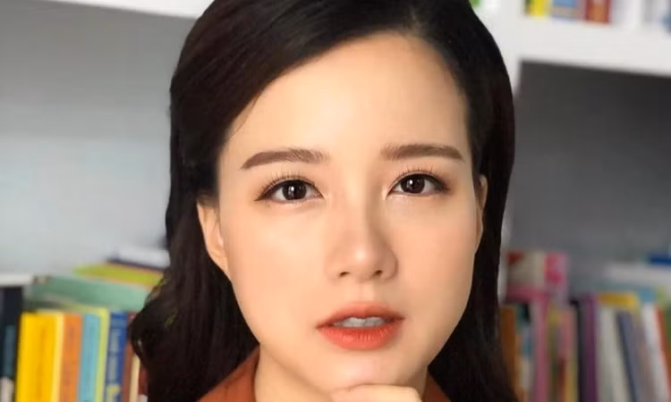 MC Minh Trang nói khủng hoảng, một mình nuôi 4 con sau ly hôn