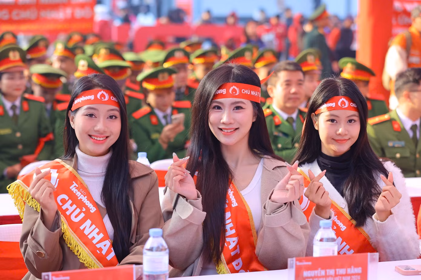 eeb2ee3d-52a8-4429-a346-715a6308038c.jpg