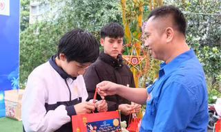 'Trung thu cho em' hướng về 248 xã biên giới