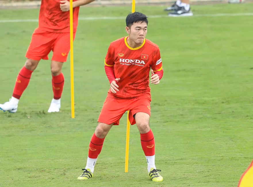 Xuân Trường trả lời AFC: ‘Đội tuyển Việt Nam không bao giờ từ bỏ’ 