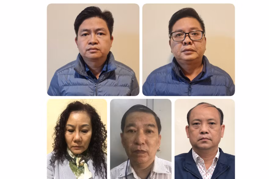 Các bị can từ trái sang phải: Nguyễn Vũ Bảo Hoàng; Nguyễn Ngọc Trường Chinh; Nguyễn Thị Bích Ngọc; Quan Minh Tuấn; Nguyễn Văn Lành. Ảnh: N.L