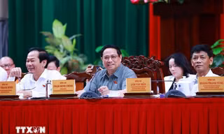 Thủ tướng Phạm Minh Chính tiếp xúc cử tri thành phố Cần Thơ