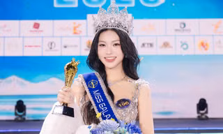 Nữ sinh trường ĐH Sư Phạm Hà Nội đăng quang 'Miss Galaxy Vietnam 2026'