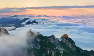 Tuyển người ngắm mây lương 200 triệu đồng/tháng, bao ăn ở 