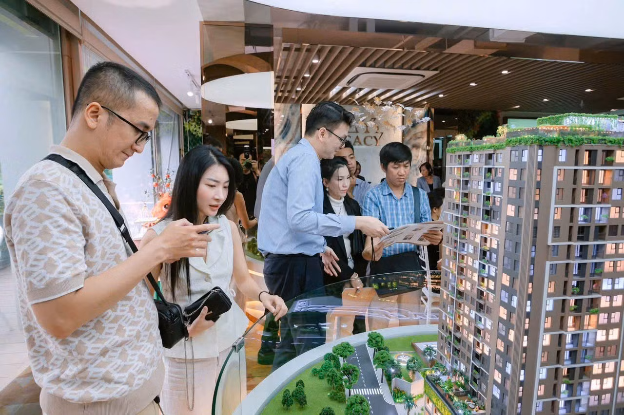 Thị trường bất động sản cuối năm: Phụ thuộc lãi suất