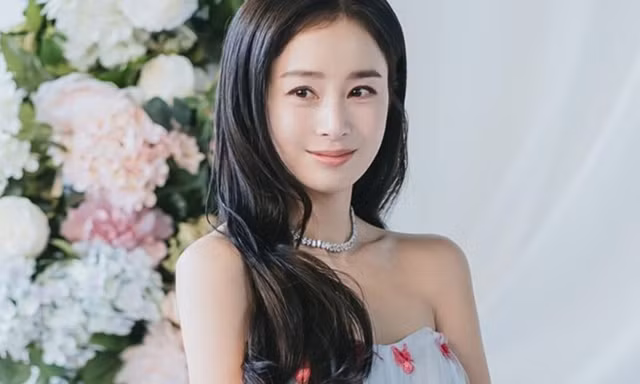 Bí quyết giữ dáng và làn da của “tường thành nhan sắc xứ Hàn” Kim Tae Hee