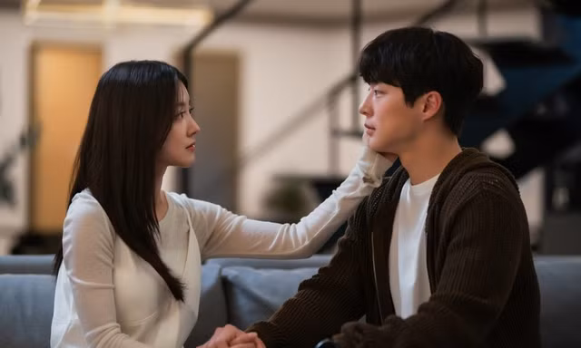 Nếu đang quen người có dấu hiệu kiểm soát, nên thoát êm càng nhanh càng tốt